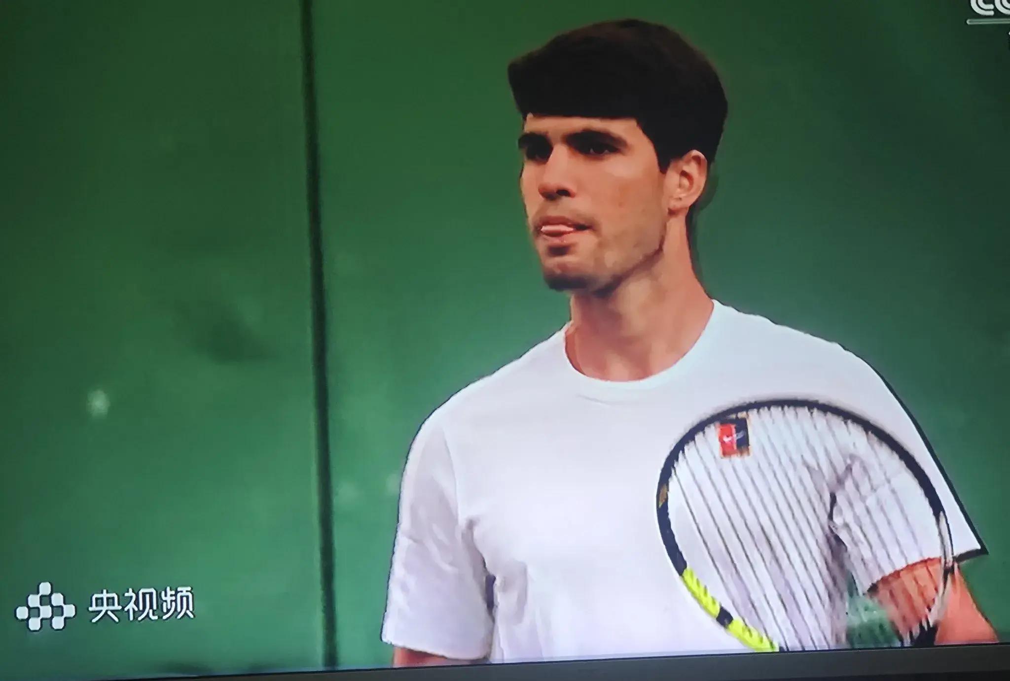 阿尔卡拉斯个人简历